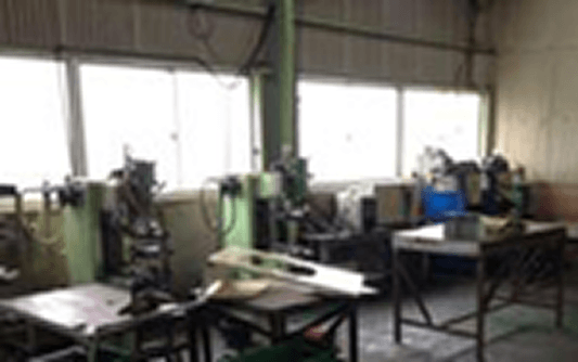 溶接・組立設備